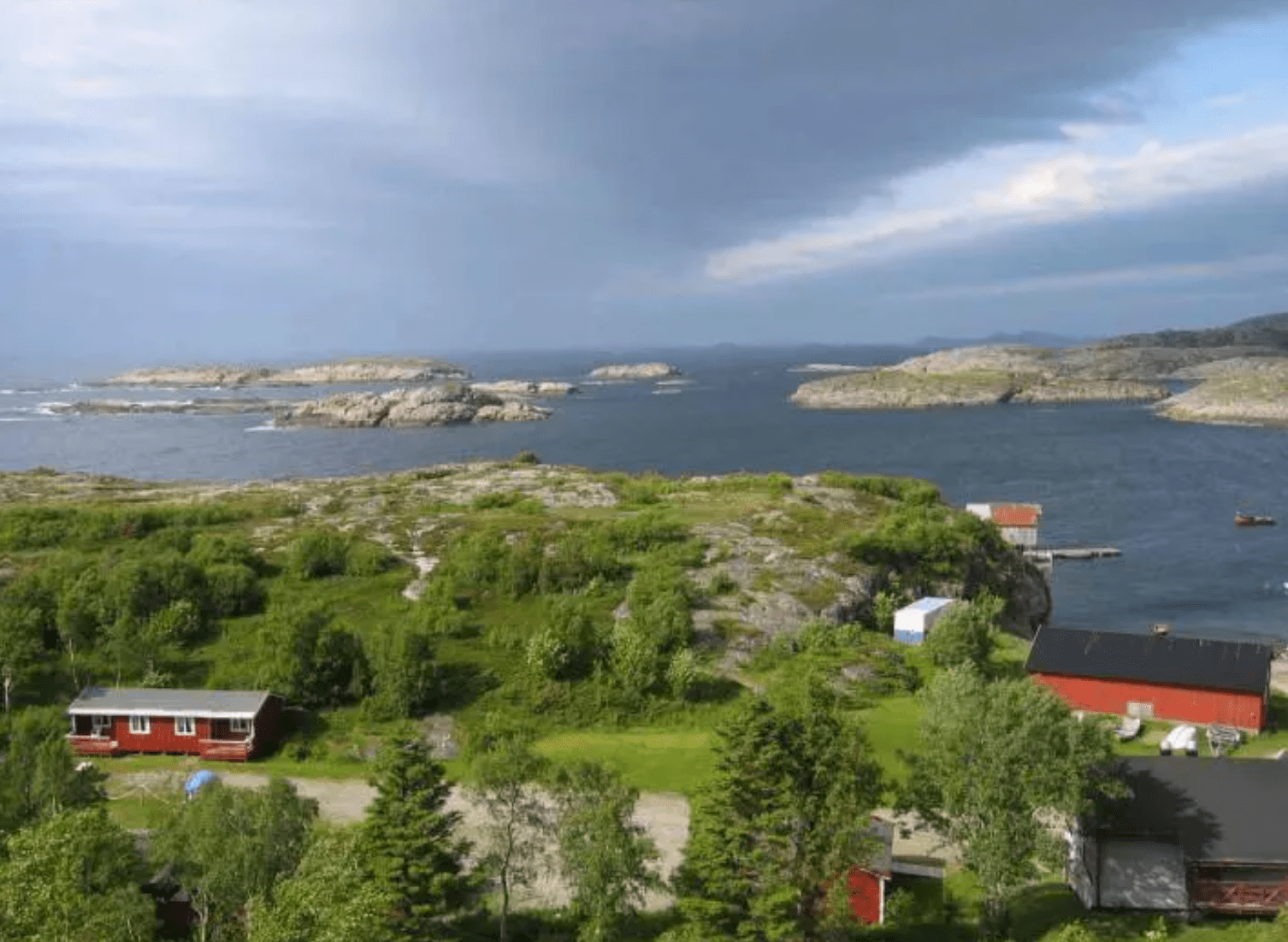Aglen Camp og Bobilparkering photo 3