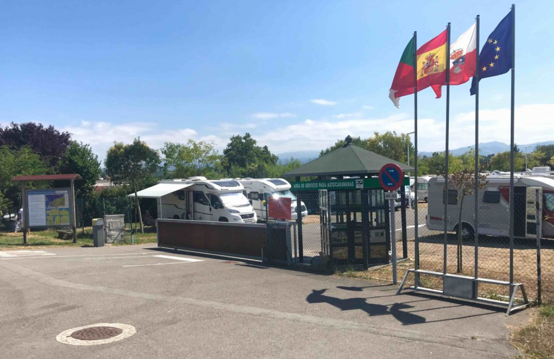 Área Autocaravanas Somo Parque