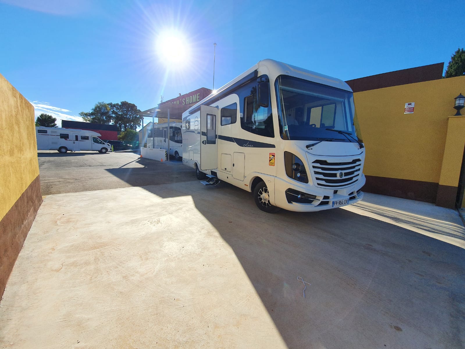 rea Camper Park Caravanas Home - Book & collect bonus nights | Campcation