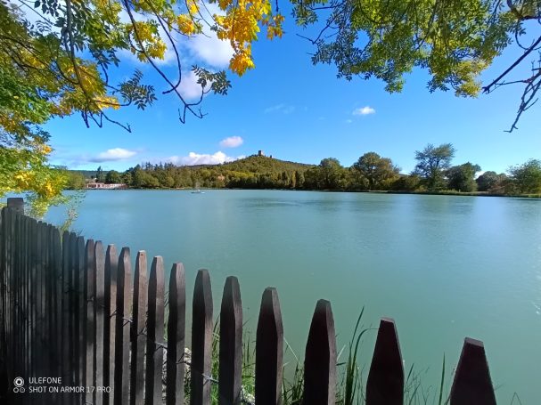Camping du Lac de Fontclaire photo 4
