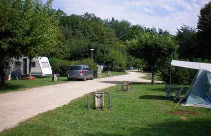 Camping Le petit Bois 46 photo 4