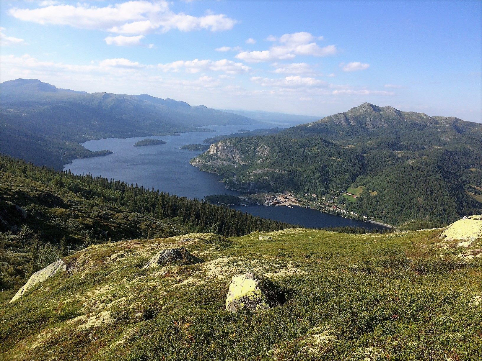 Tunhovdfjorden bobil & camping photo 3